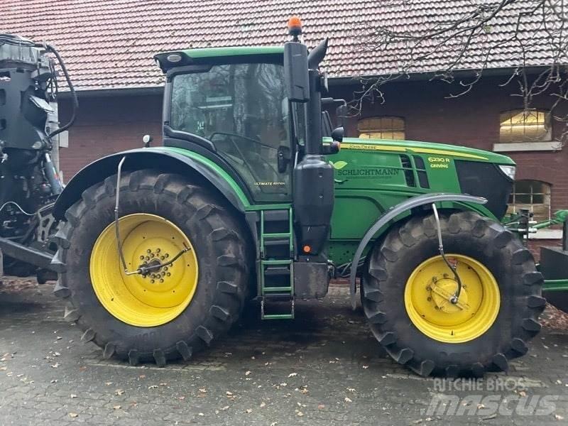 John Deere 6230R الجرارات
