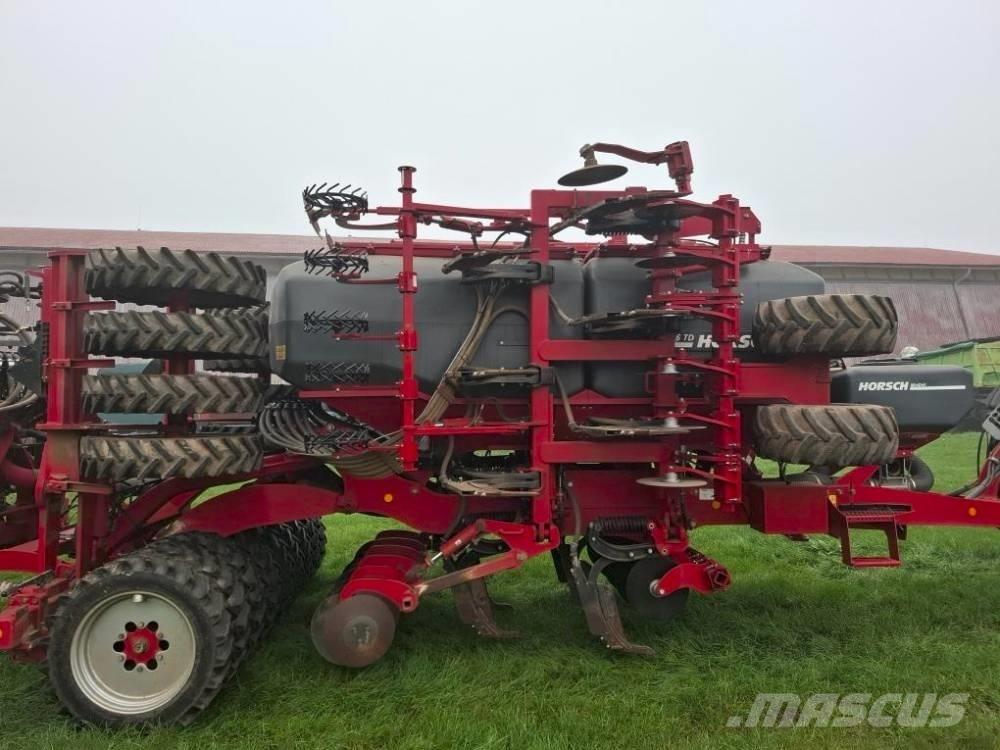 Horsch Focus 6.35 TD مثاقيب مدمجة