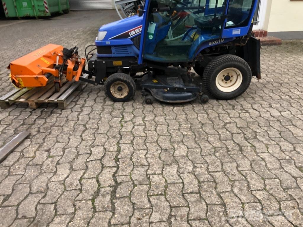 Iseki SXG 19 جرارات مدمجة