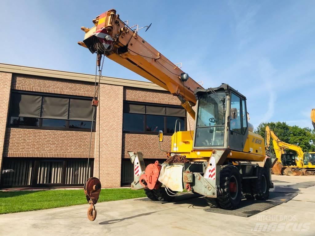 Sennebogen S 613 M حفارات بعجل