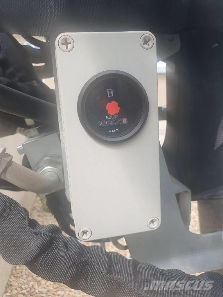 Kesla 2217ZT حفارات