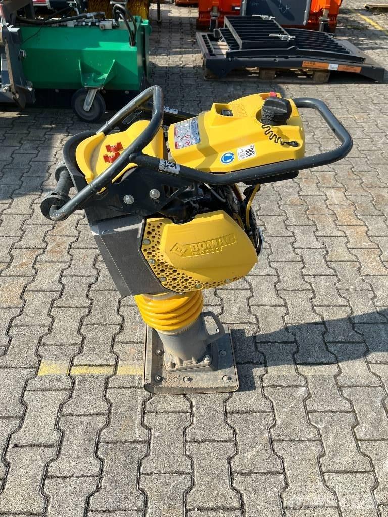 Bomag BT 65 ِدَكات