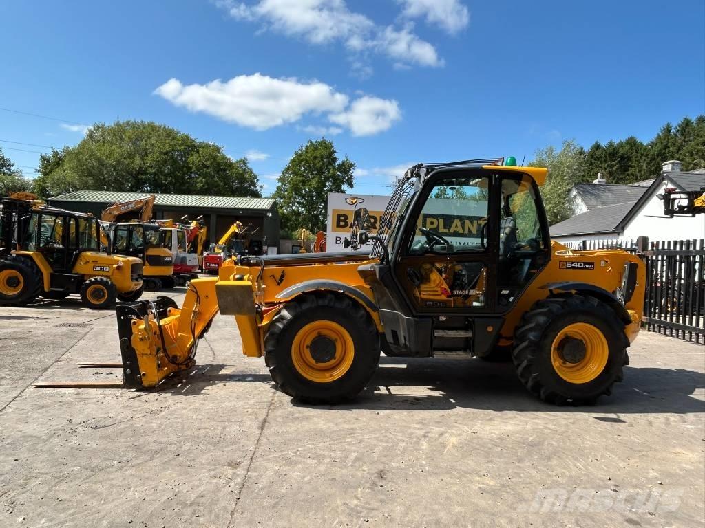 JCB 540-140 مناولات متداخلة