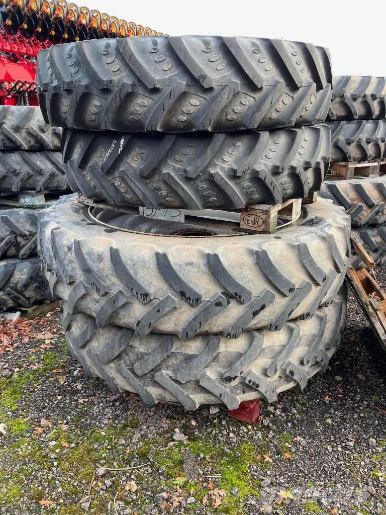 Mitas SET OF WHEELS الإطارات والعجلات والحافات