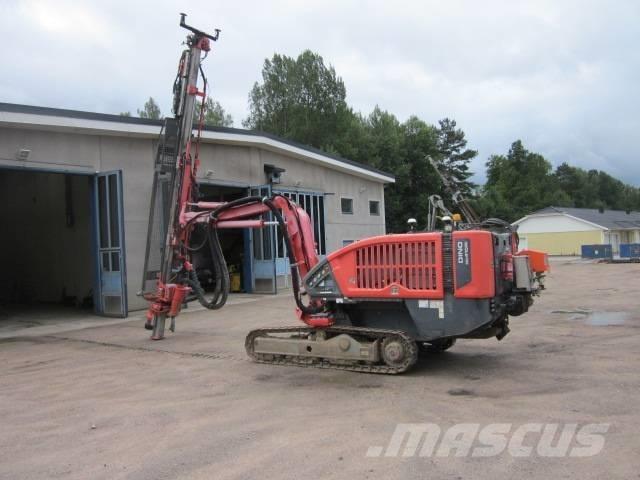 Sandvik DC 410 Ri معدات الثقب السطحي