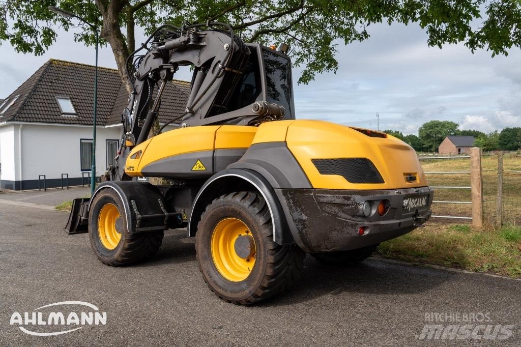 Mecalac 12 MTX حفارات بعجل