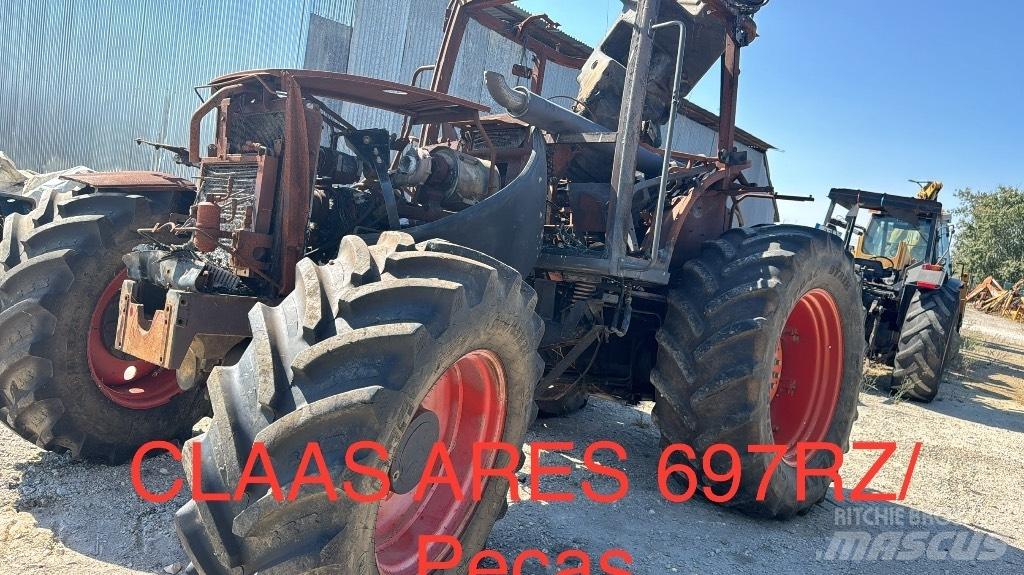 CLAAS Ares 697 ATZ الجرارات