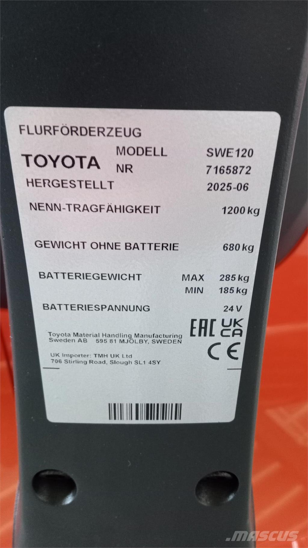 Toyota SWE120 شاحنات مناولة ذاتية الدفع