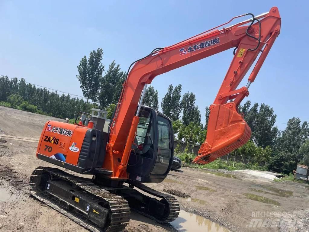 Hitachi ZX70 حفارات زحافة