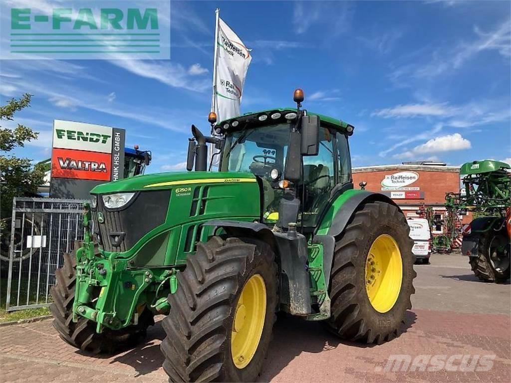 John Deere 6250 r الجرارات