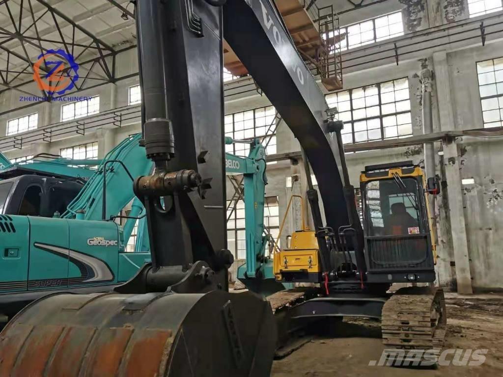 Volvo EC 200 حفارات زحافة