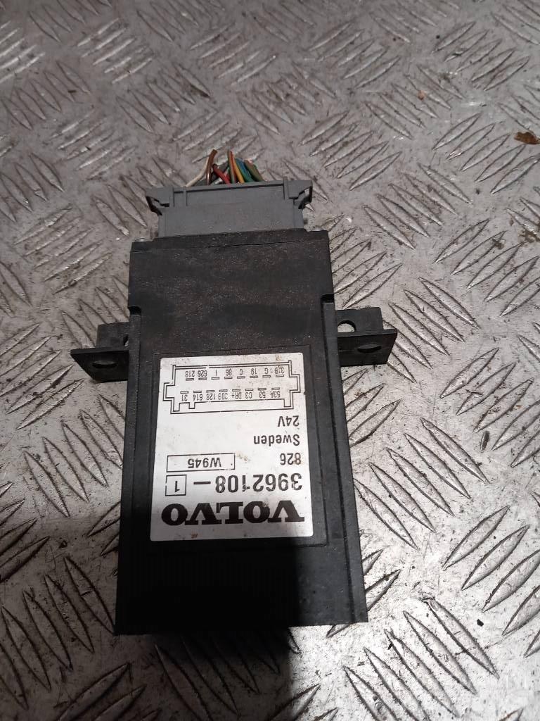 Volvo FH 12    3962108 إلكترونيات