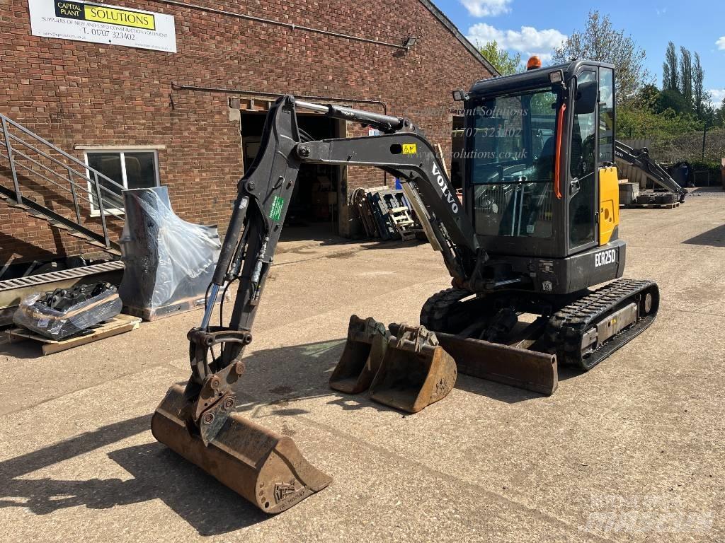 Volvo ECR 25 D حفارات صغيرة أقل من 7 طن (حفارات صغيرة)