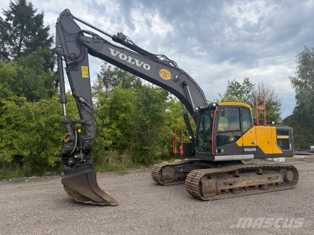Volvo EC 220 EL حفارات زحافة