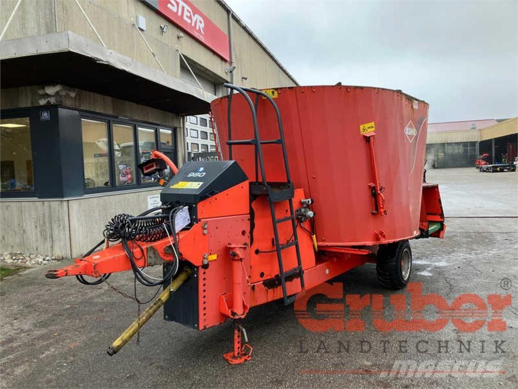 Kuhn EVV 181 ملقمات خلاط