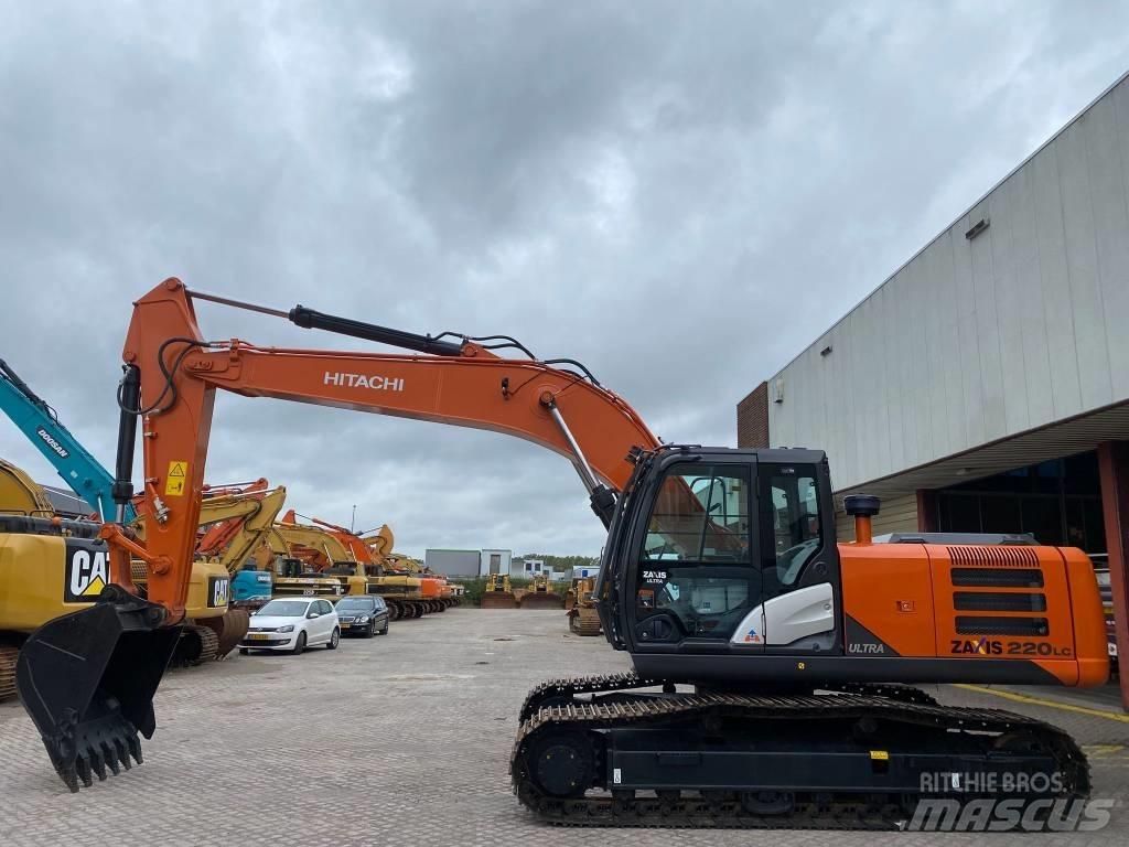 Hitachi ZX 220LC-5G حفارات زحافة