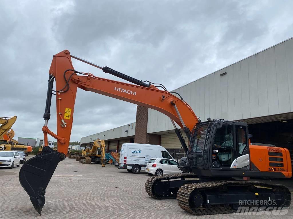 Hitachi ZX 220LC-5G حفارات زحافة
