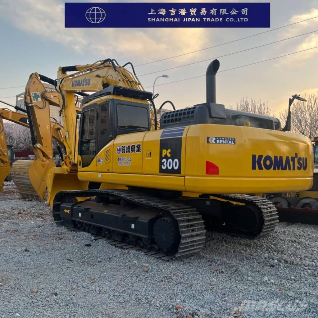 Komatsu PC 300 حفارات زحافة