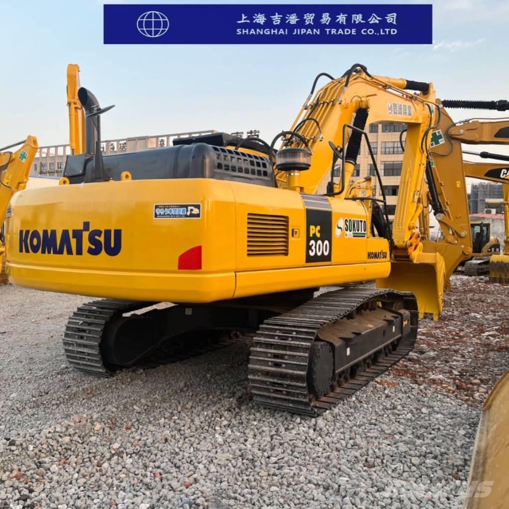 Komatsu PC 300 حفارات زحافة