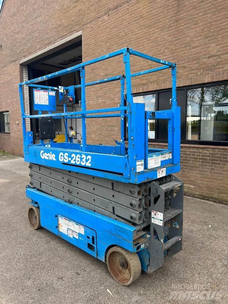 Genie GS-2632 رافعات مقصية الشكل