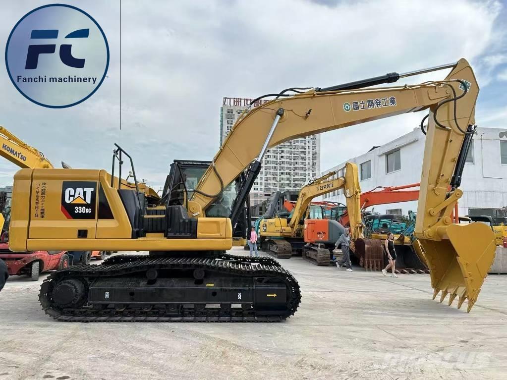 CAT 330GC حفارات زحافة