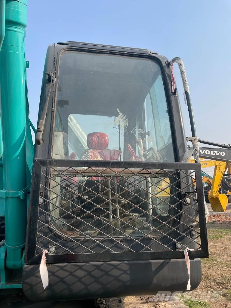 Kobelco SK 200 حفارات زحافة