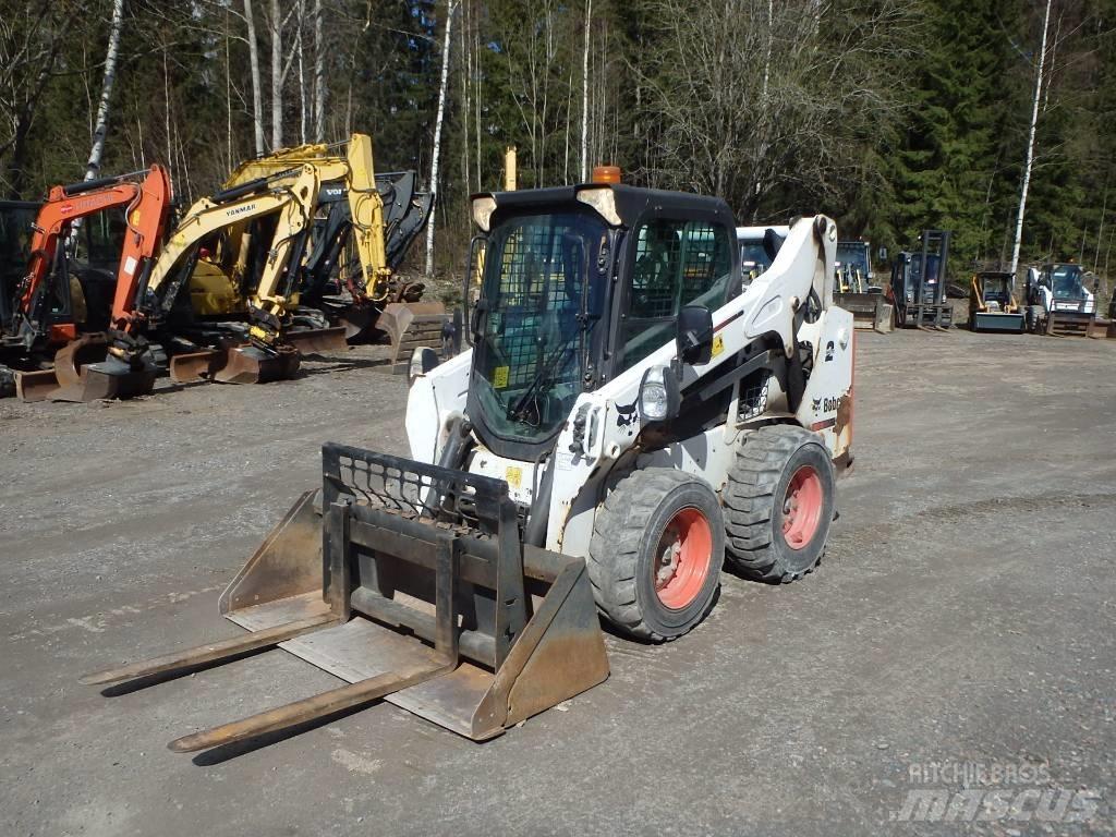 Bobcat S 530 لوادر انزلاقية التوجيه