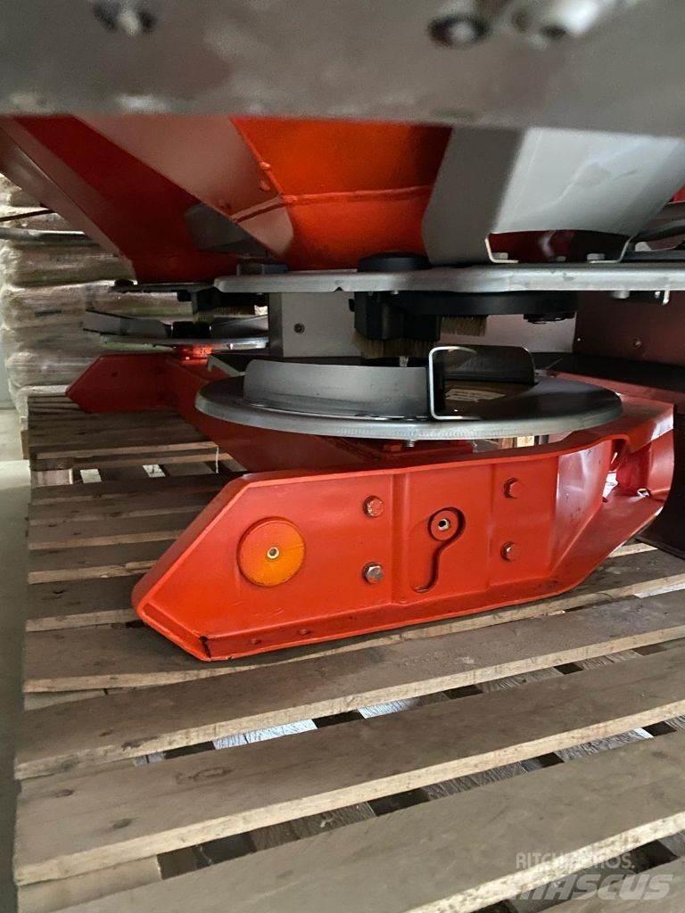 Kuhn Axis 40.1 W معدات فرد المواد المعدنية