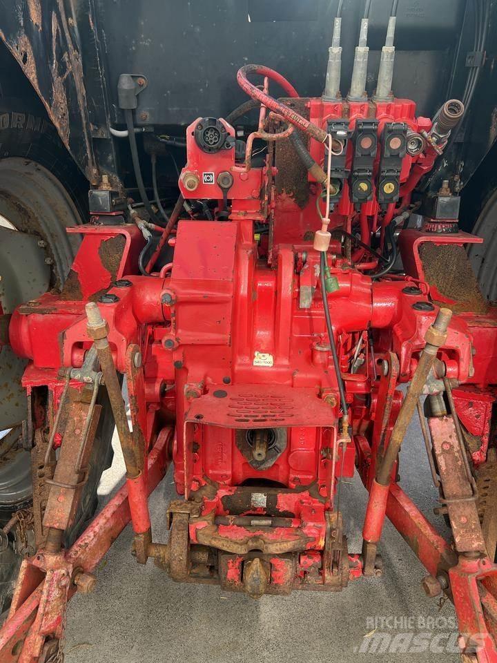 McCormick MTX135 الجرارات
