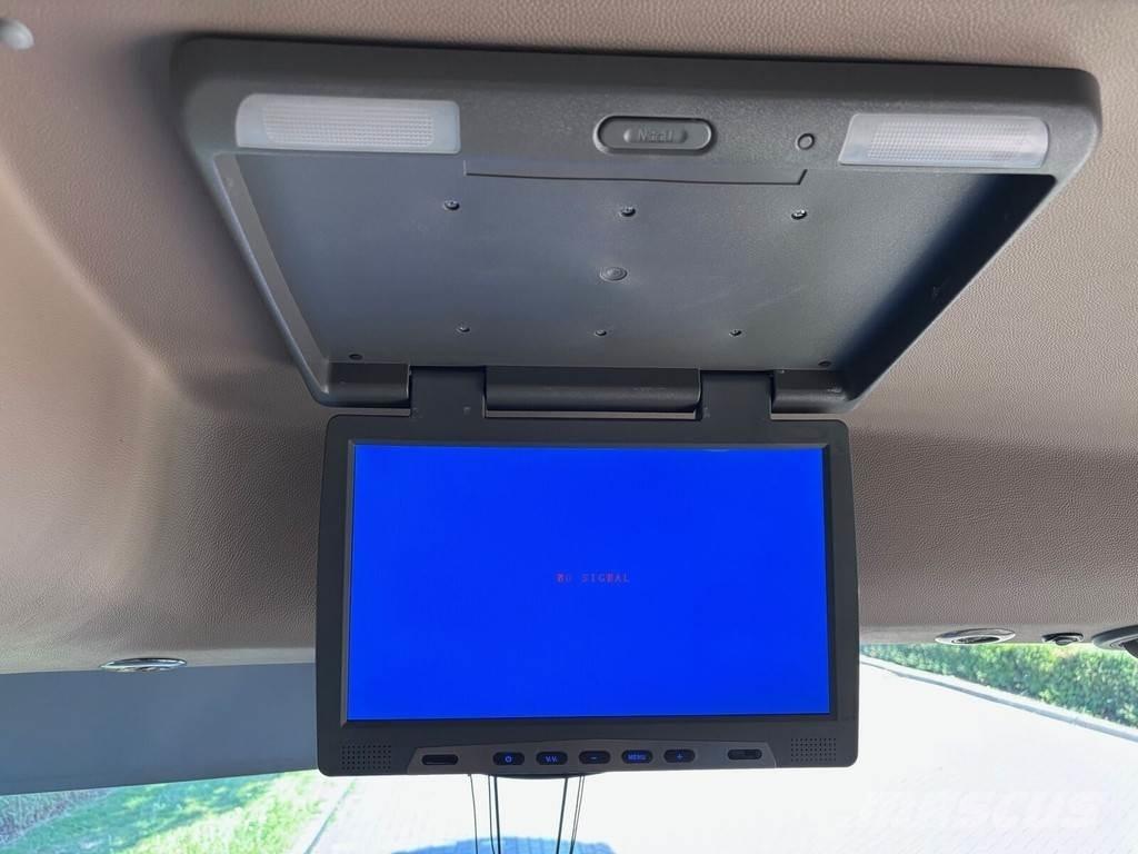 Iveco UNVI Compa المركبة