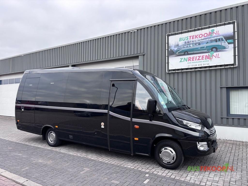 Iveco UNVI Compa المركبة