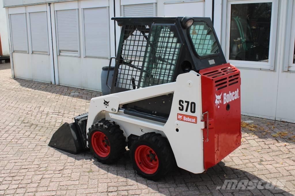 Bobcat S 70 لوادر انزلاقية التوجيه