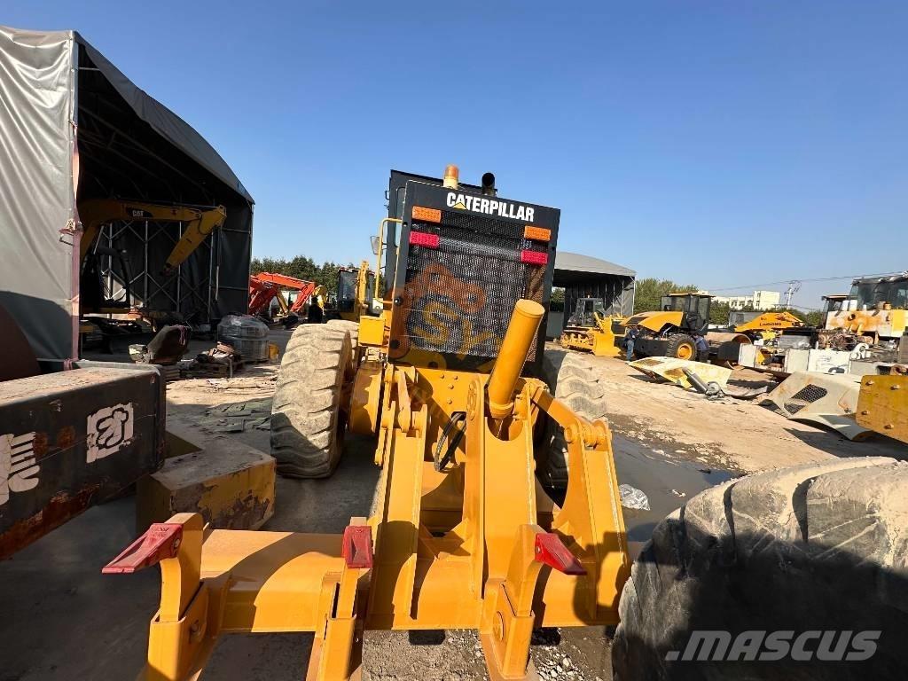 CAT 160K معدات تمهيد الطرق