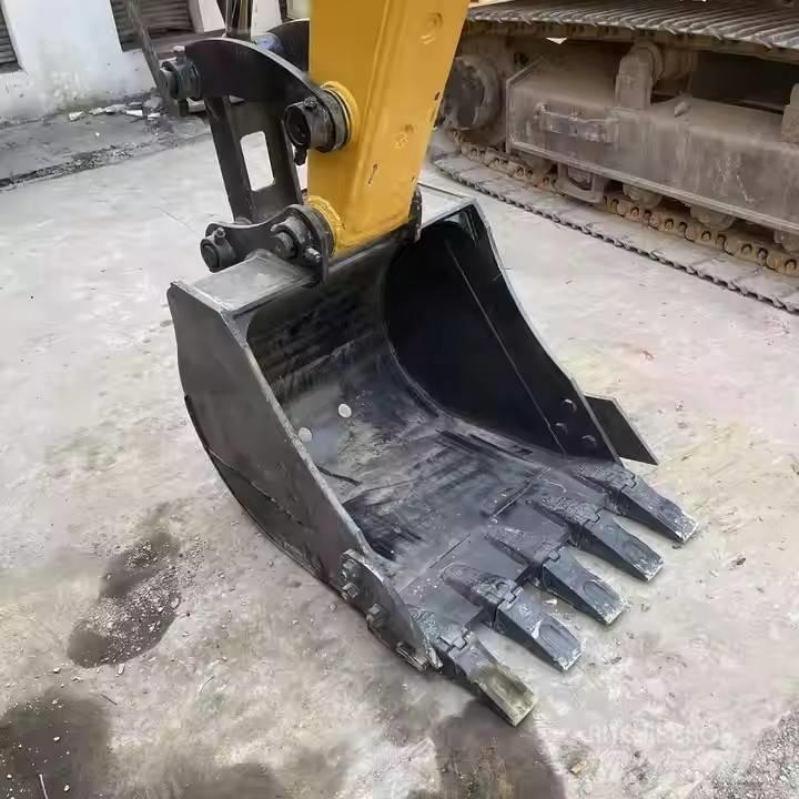 Sany SY 75 C حفارات زحافة