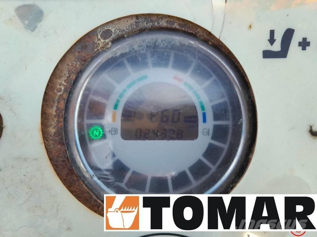 JCB 6 TST عربات نقل قلابة للمواقع