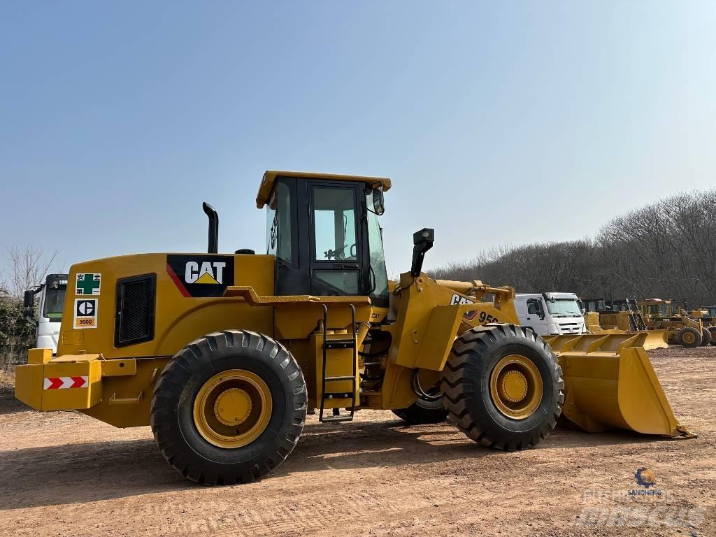 CAT 950 G لوادر بعجل