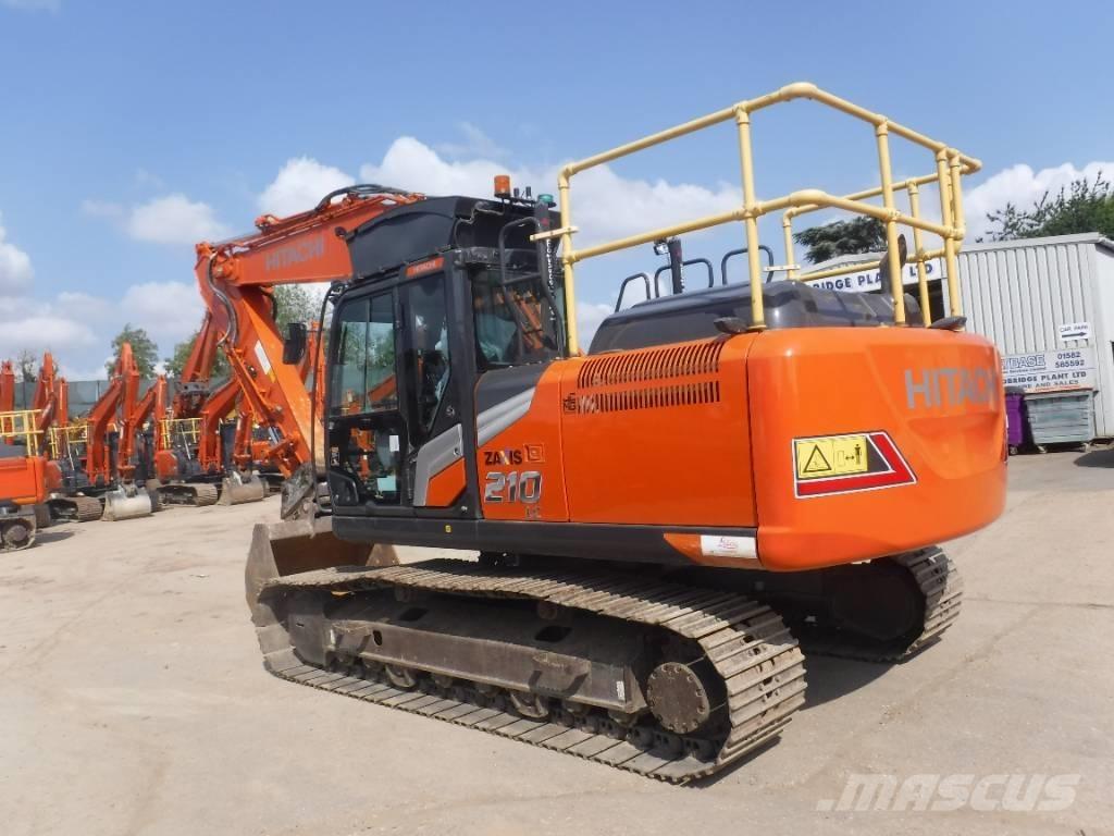 Hitachi ZX 210 LC-7 حفارات زحافة