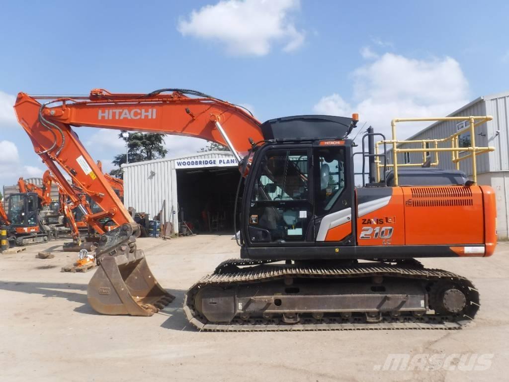 Hitachi ZX 210 LC-7 حفارات زحافة