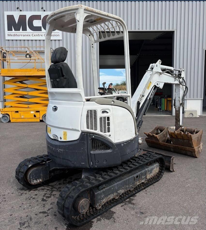 Yanmar Vio 20-4 حفارات صغيرة أقل من 7 طن (حفارات صغيرة)