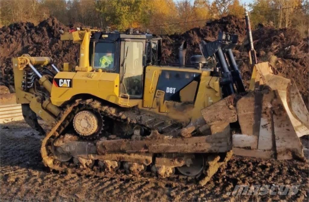 CAT D8T بلدوزرات مجنزرة
