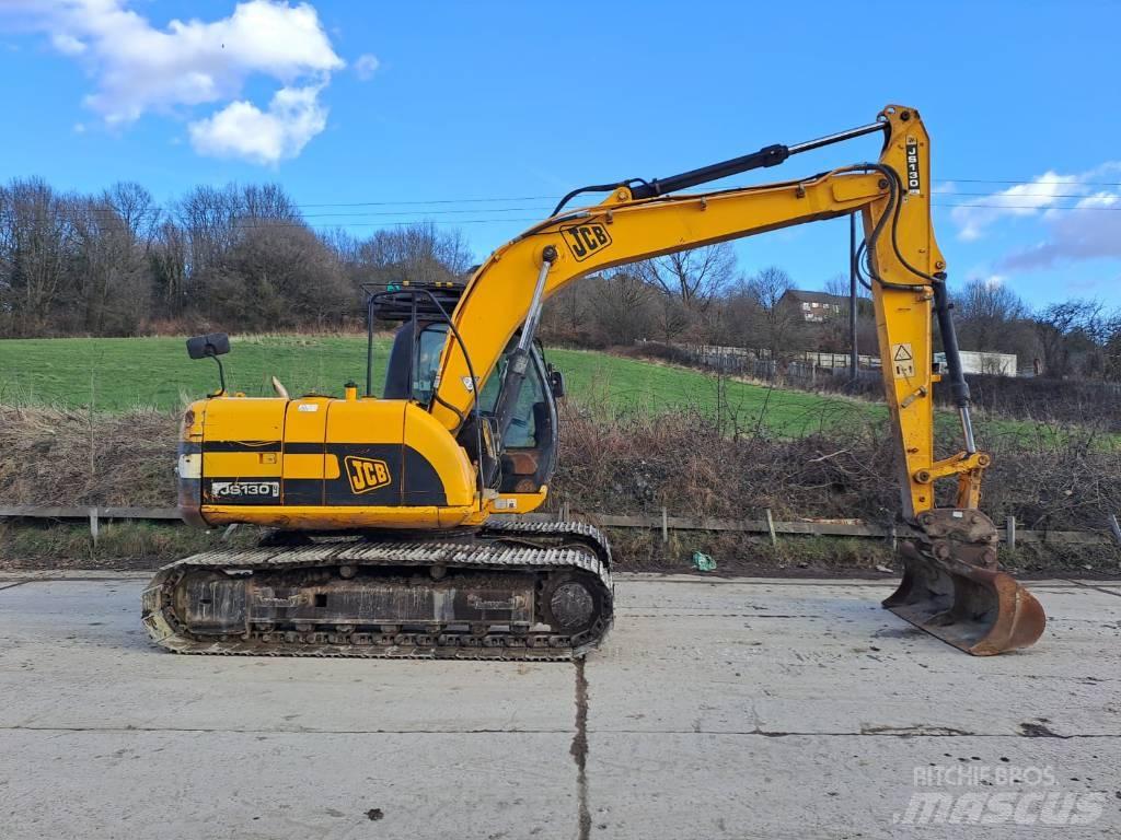 JCB JS 130 LC حفارات زحافة
