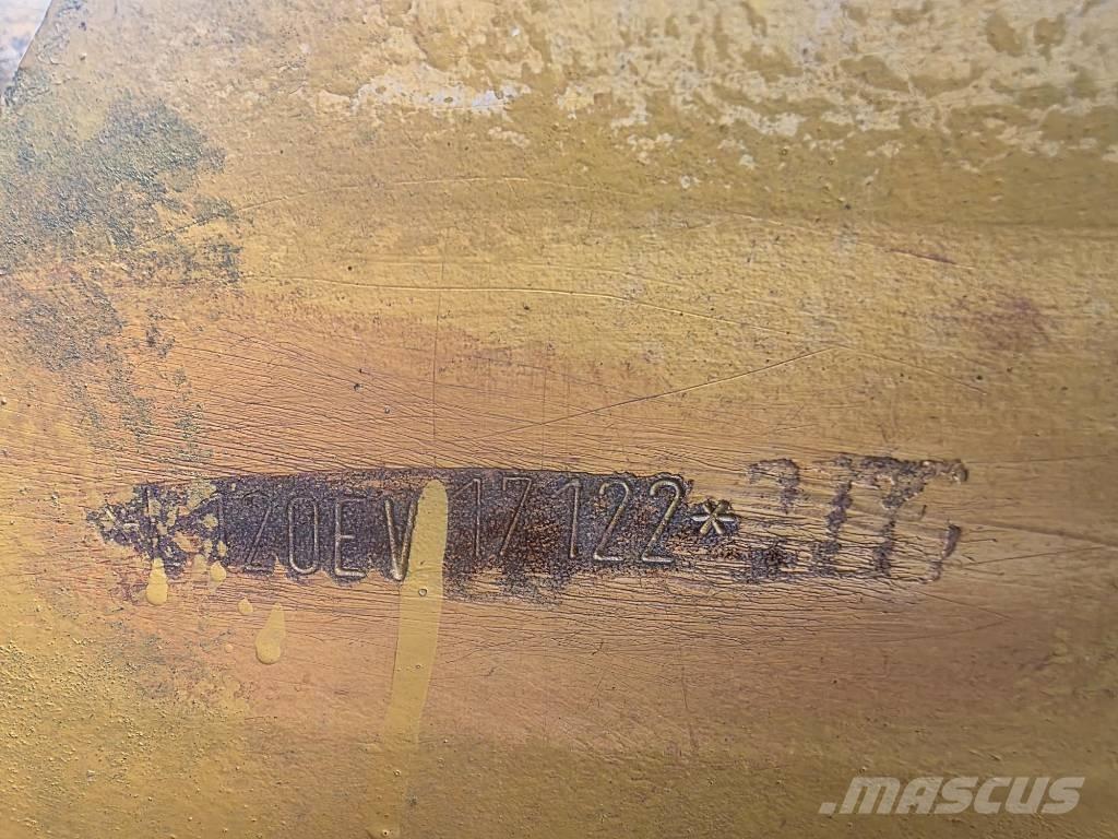 Volvo BM L 120 E لوادر بعجل