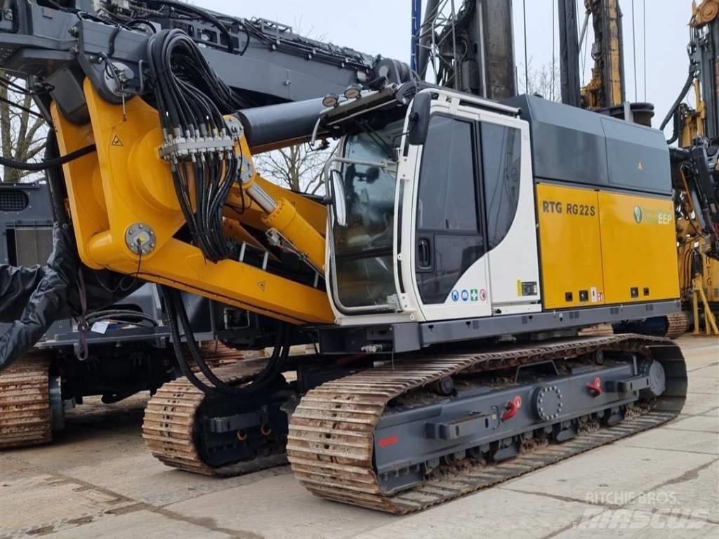 Bauer / RTG RG 22-S منصات دق خوازيق