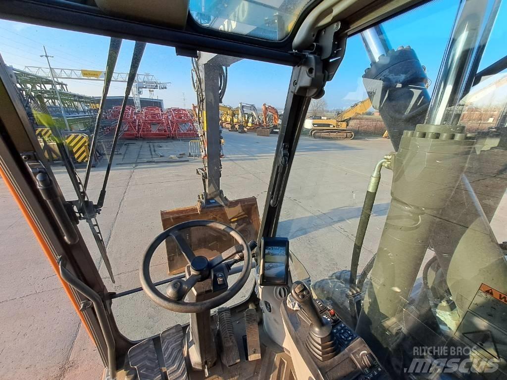 Volvo EW 160 E حفارات بعجل