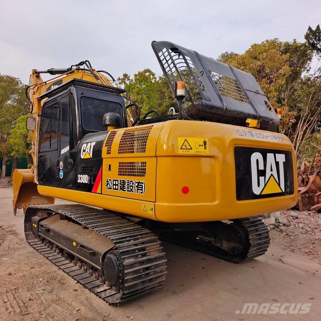 CAT 324 D L حفارات زحافة
