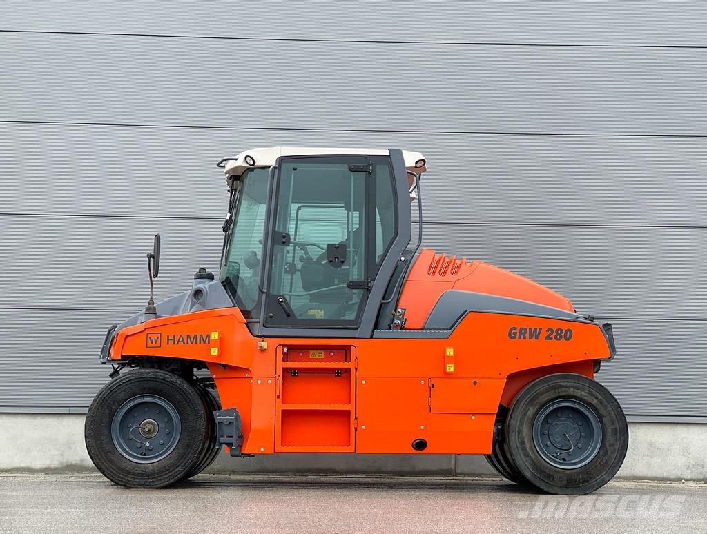 Hamm GRW 280-10 مداحل ذات إطارات هوائية