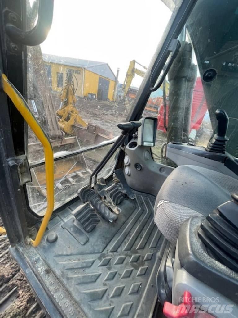 Volvo EC 140 C L حفارات زحافة