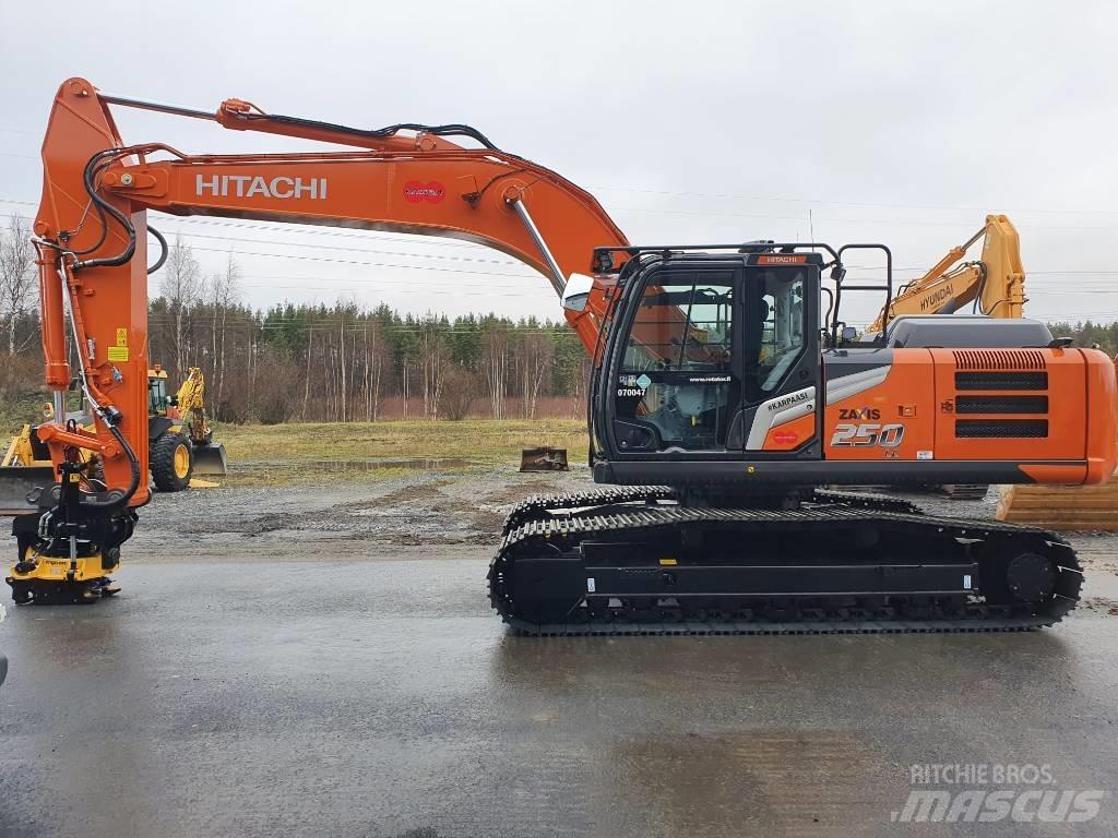 Hitachi ZX250LC-7 حفارات زحافة