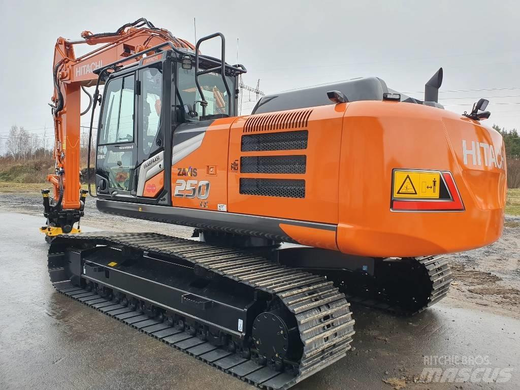 Hitachi ZX250LC-7 حفارات زحافة