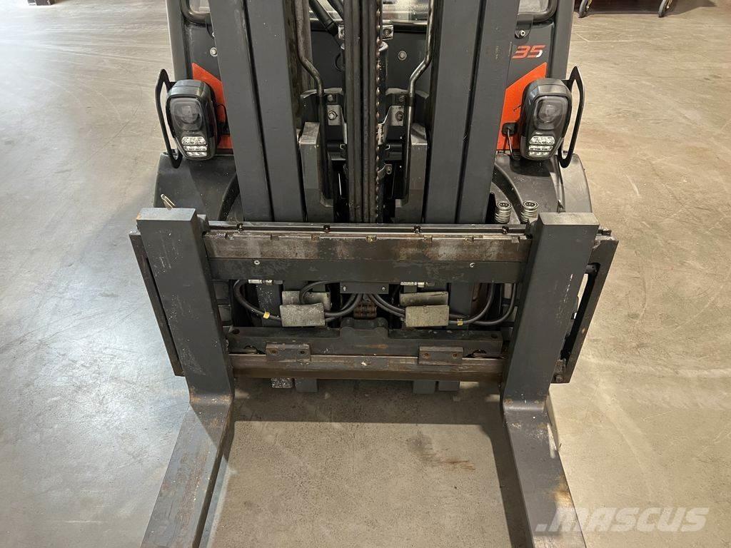Linde H35D-02 شاحنات الديزل